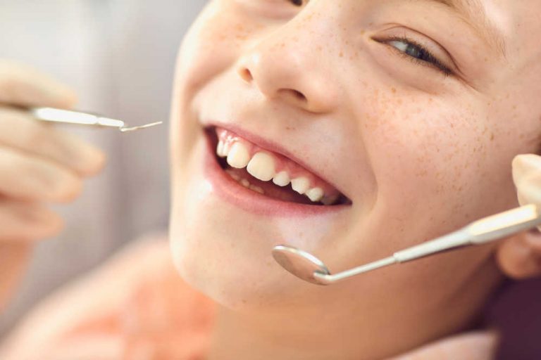 Todo lo que se debe saber sobre la sedación consciente en niños y adolescentes para la atención odontológica
